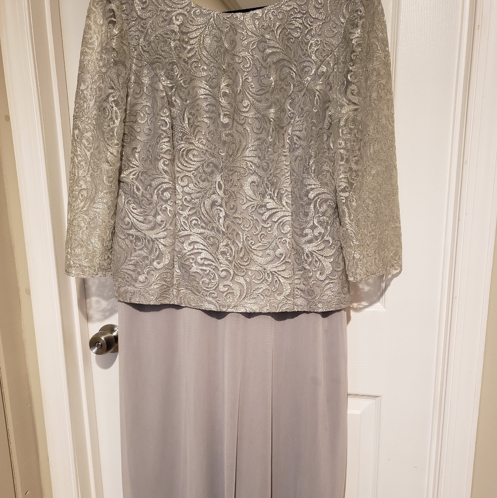 Alex Evenings Silver Evening Dress MOB/MOG